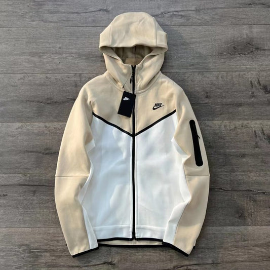 Giacca sportiva Nike NSW Tech