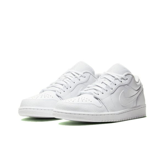 Jordan Air Jordan 1 bassa “triple bianche”