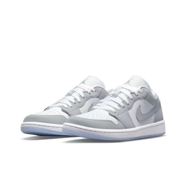 Jordan Air Jordan 1 bassa “grigio lupo”