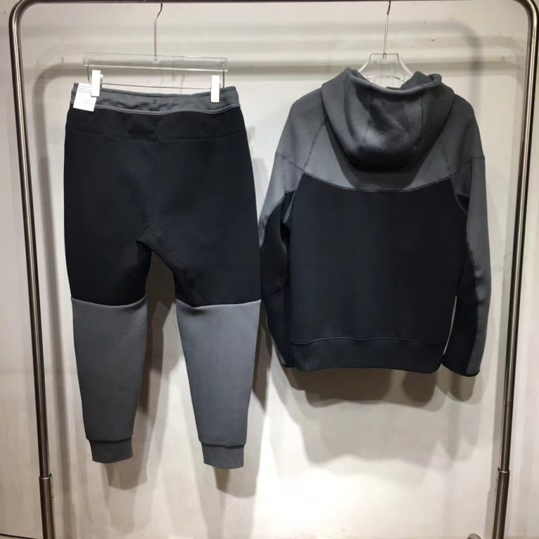 Completo sportivo Nike NSW Tech