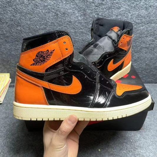 Air Jordan 1 arancione neroSKU: AJ 1 Mid X CLOT Bianco CU2804-100-1-2-8