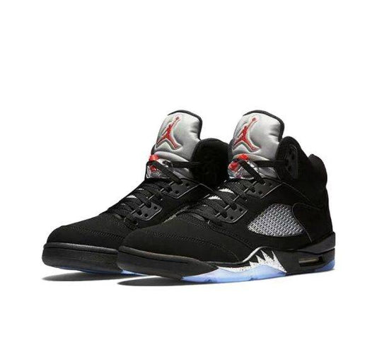 Air Jordan 5 Retro Nero Metallizzato (2016) SKU: AJ 5 Retro nero metallizzato (2016)