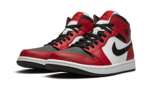 Air Jordan 1 Mid "Chicago Punta Nera" 554724-069