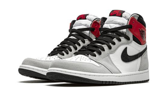 Air Jordan 1 High 'Grigio fumo chiaro'