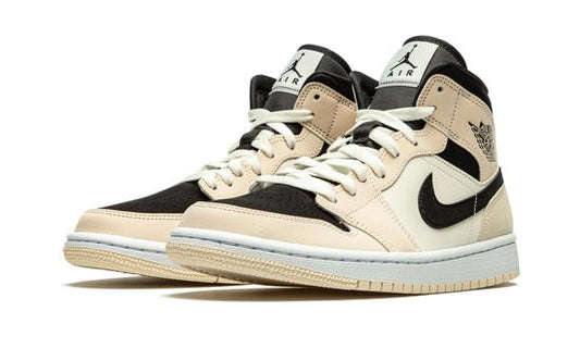 Air Jordan 1 Mid "Guava Ice" da donna BQ6472-800