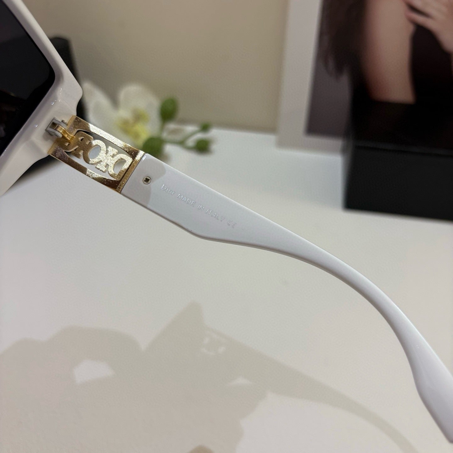 DIOR