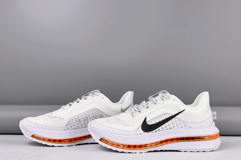 NIKE PEGASUS