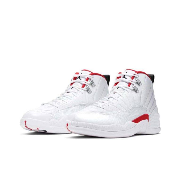JORDAN 12