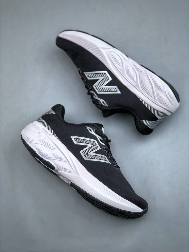 Nuovo equilibrio 880