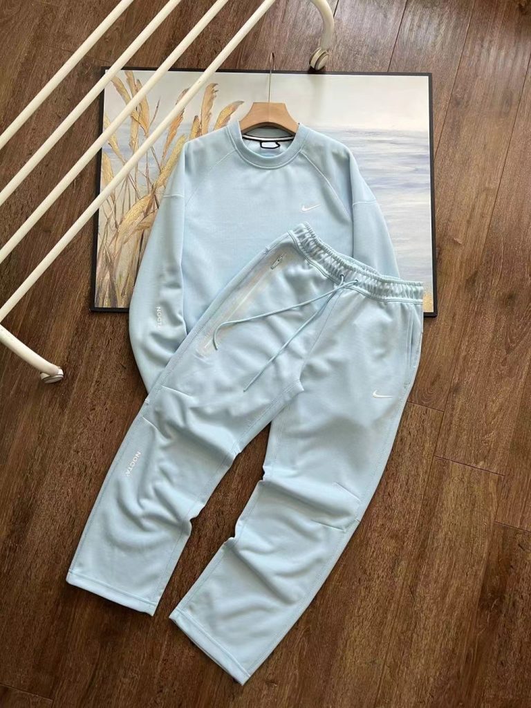 Completo sportivo NOCTA