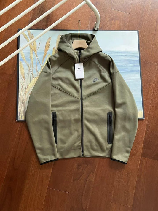 Giacca sportiva Nike NSW Tech