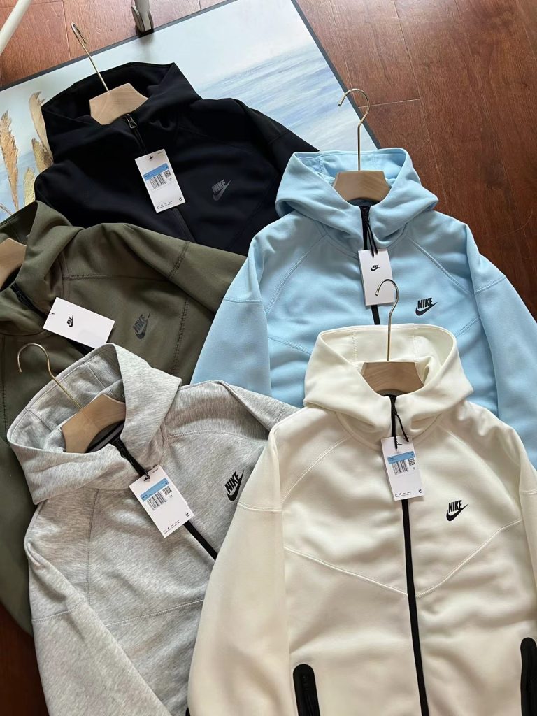 Giacca sportiva Nike NSW Tech