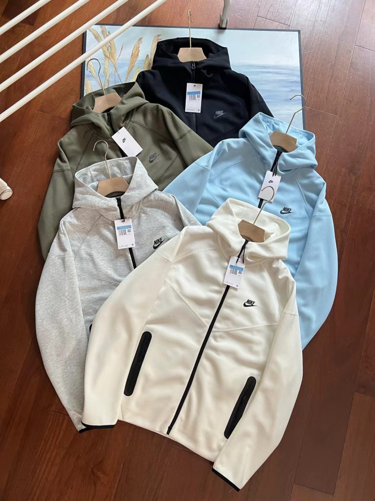 Giacca sportiva Nike NSW Tech