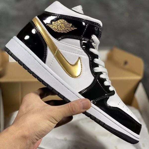 Air Jordan 1 Mid vernice nera bianca oro  SKU: AJ 1 Mid X CLOT Bianco CU2804-100-1-2-2