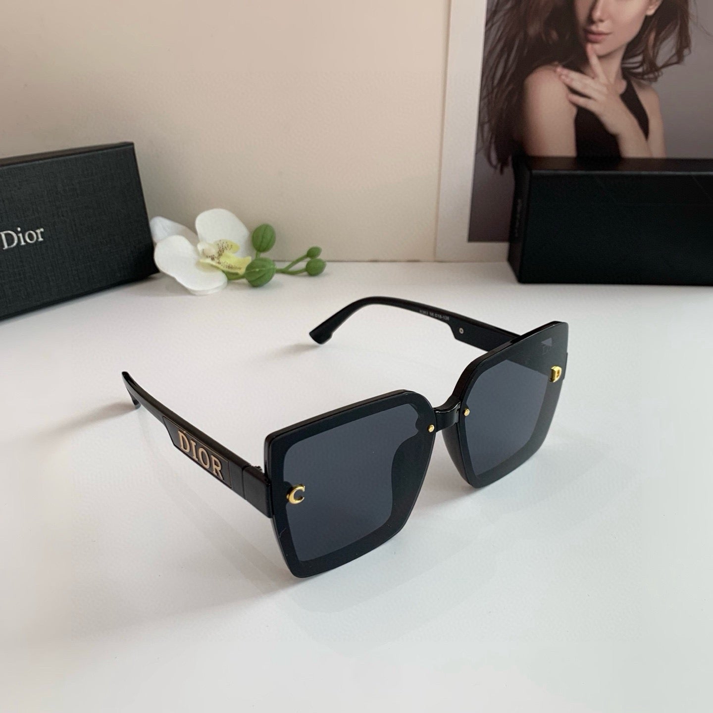 DIOR